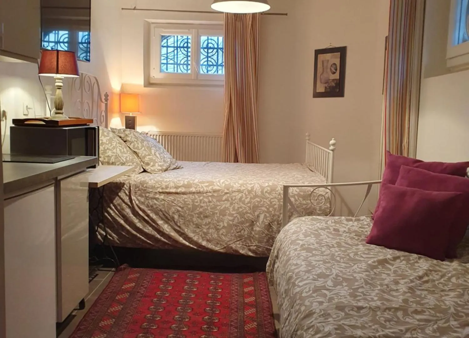 La Romantique Bed & Breakfast *