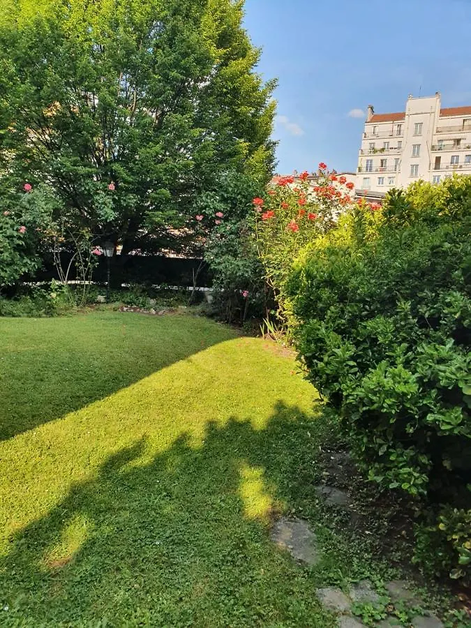 La Romantique Bed and Breakfast