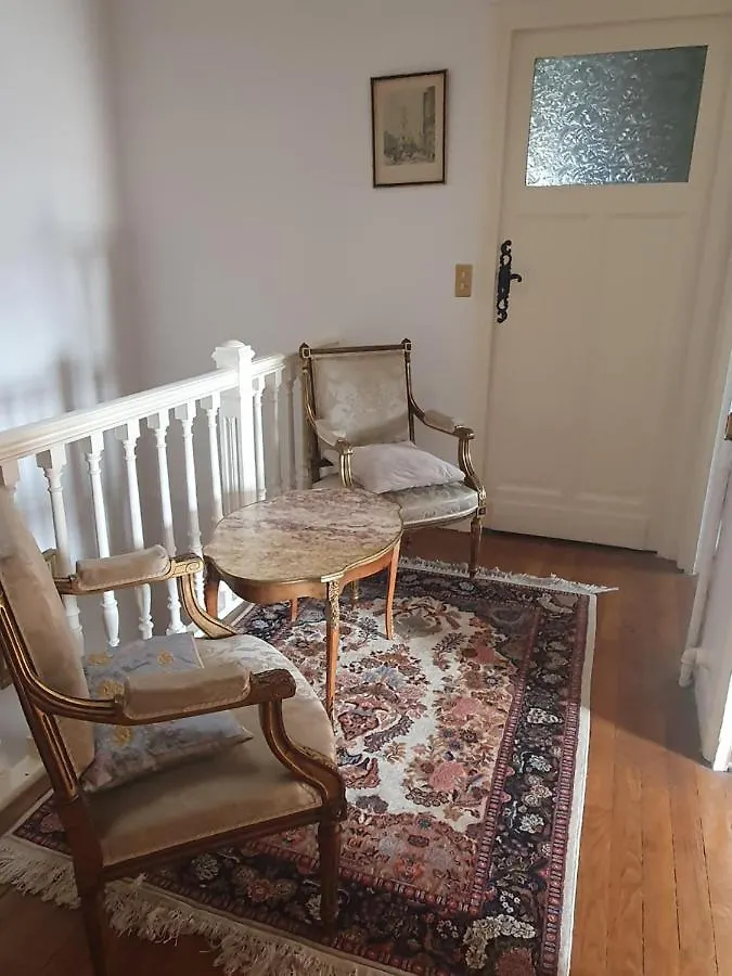 La Romantique Bed & Breakfast